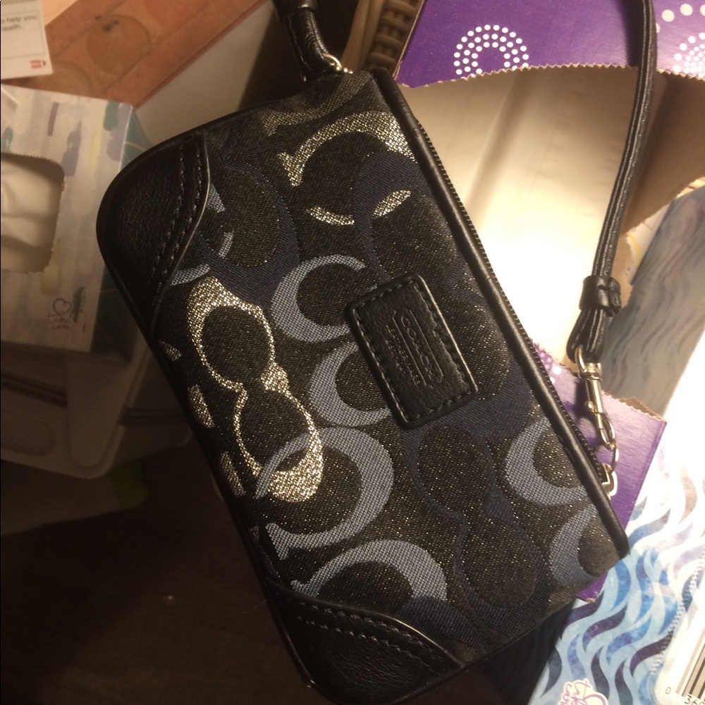 CLOSET CLEANOUT MUST GO! Coach signature wristlet